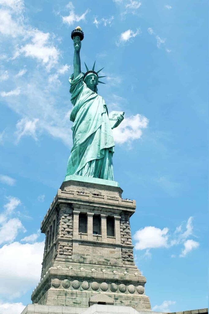 Cómo Visitar la Estatua de la Libertad Pedestal y Corona